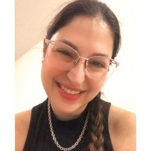 Meet your Posher, Rosana